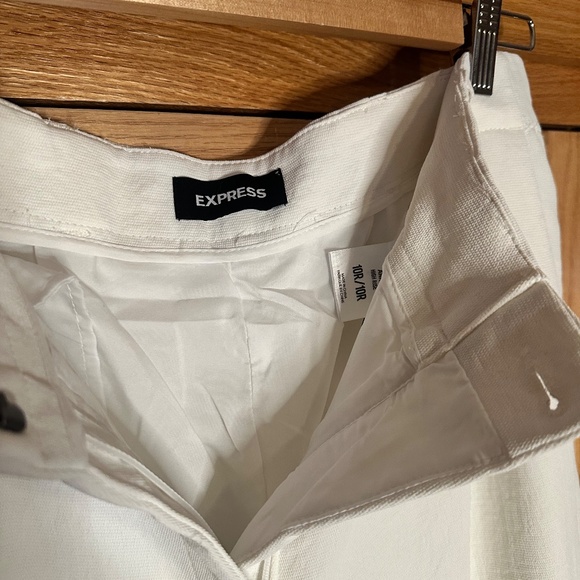 Express - Cream Textured Dress Pants - Size 10 - Picture 4 of 4
